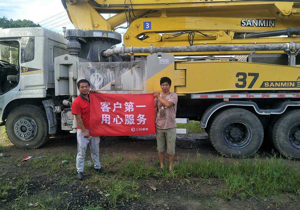 混凝土泵車施工 混凝土泵車施工