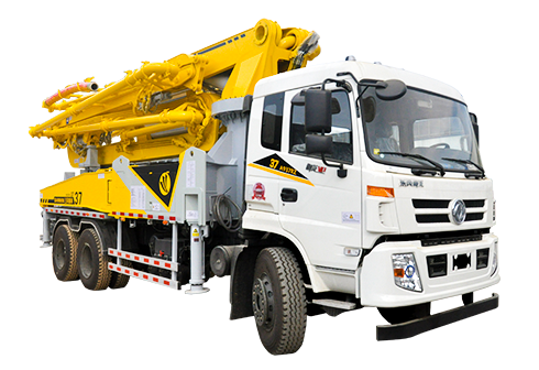 混凝土泵車(chē)行駛時(shí)應(yīng)遵循什么原則？